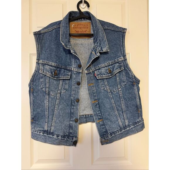 Levi's Jackets & Blazers - Levi’s oversized jean vest